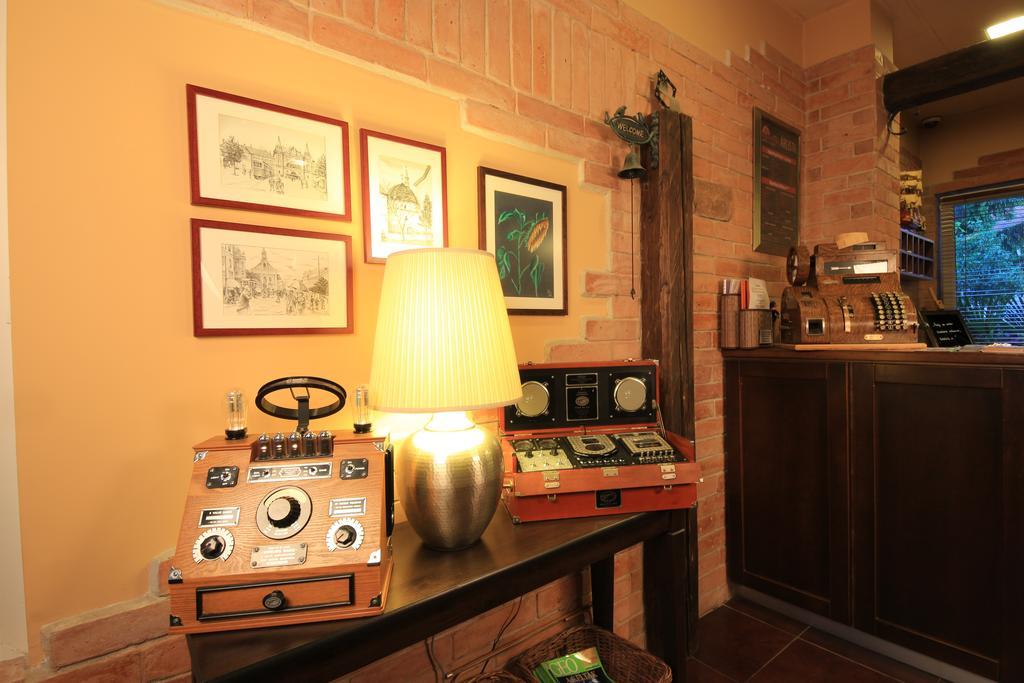 Napraforgo Wellness Haz Es Panzio Bed & Breakfast Beci Exterior foto
