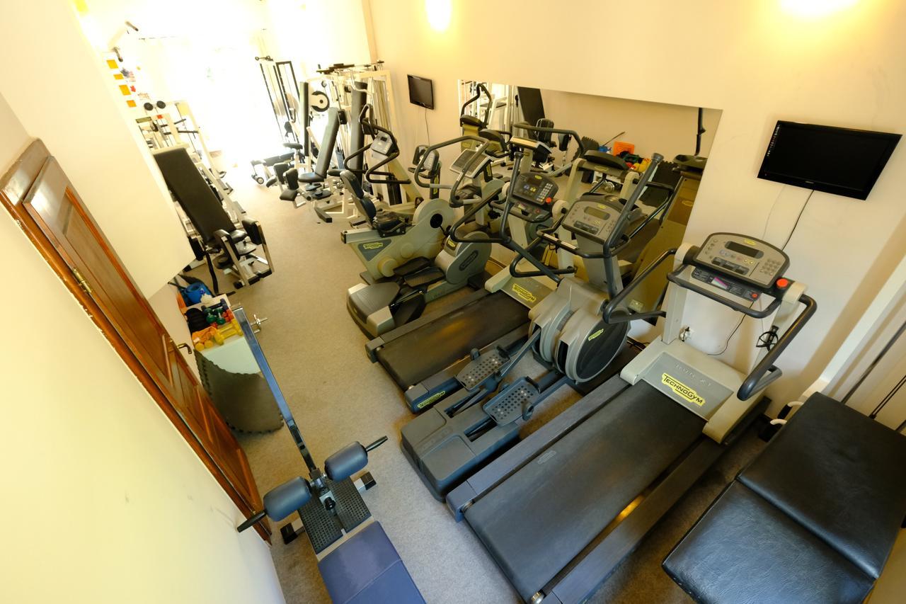 Napraforgo Wellness Haz Es Panzio Bed & Breakfast Beci Exterior foto